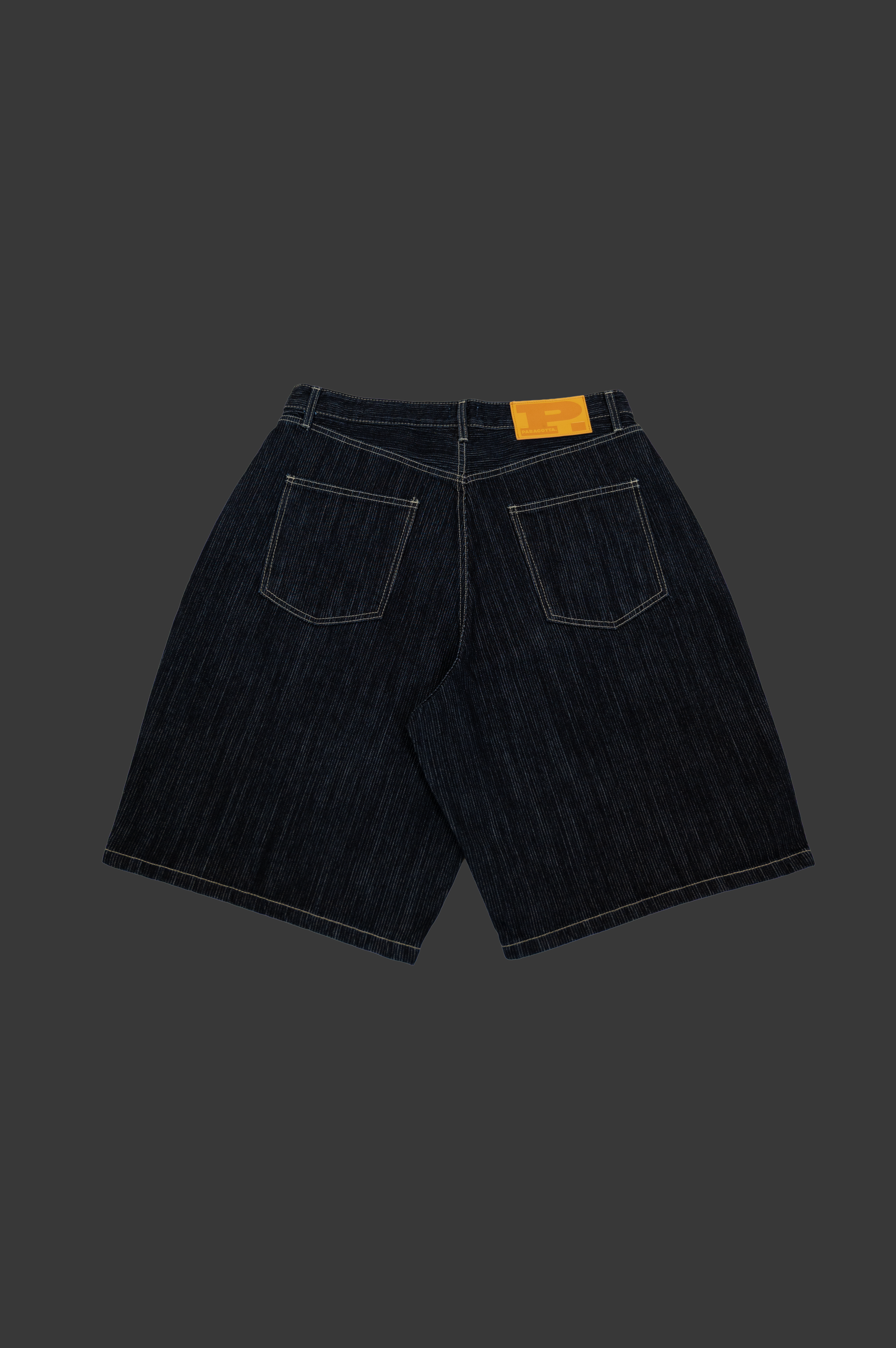 Bermuda en denim indigo rayé